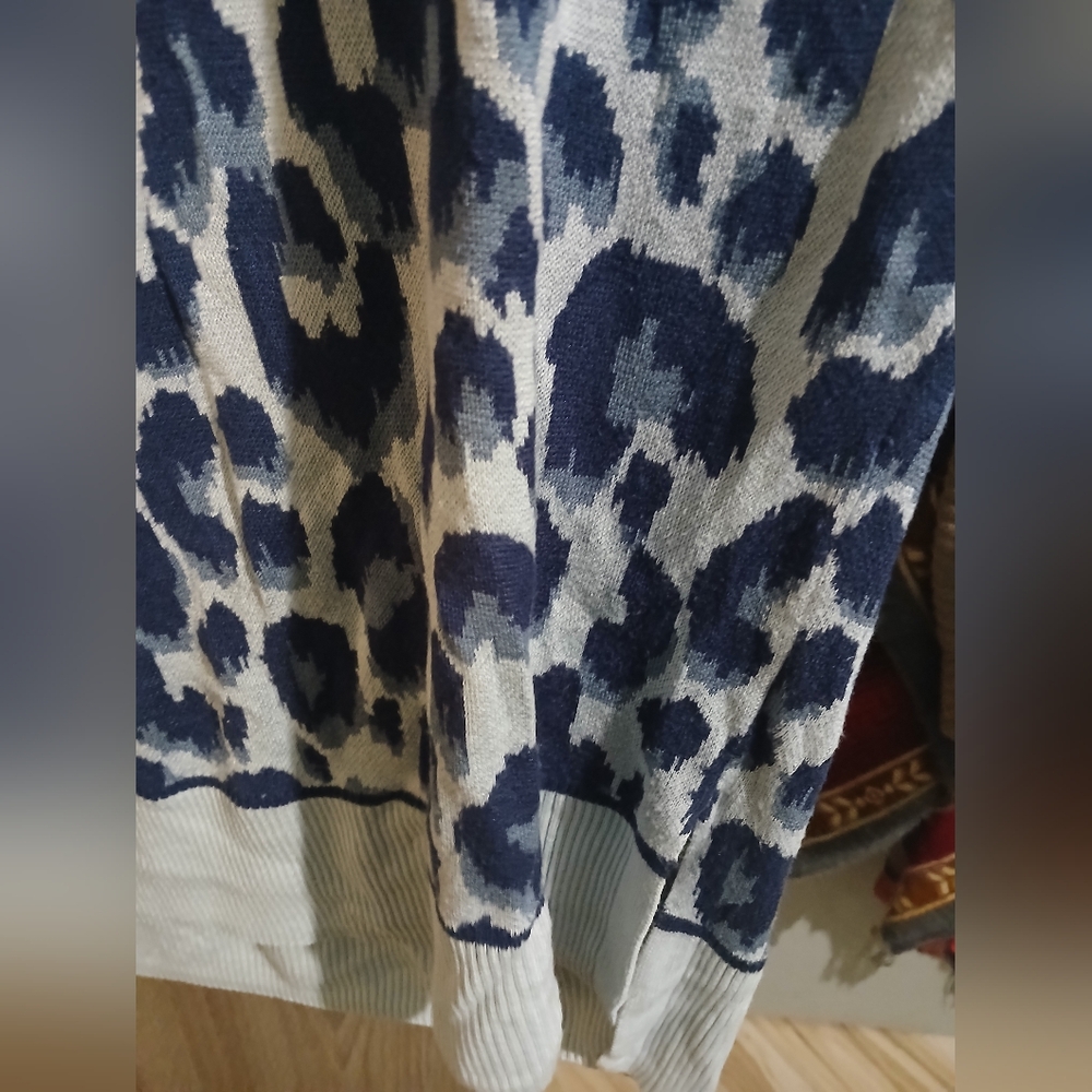 Leopard Print Sweaters in Pink and Blue #0007 - Picture 4 of 9